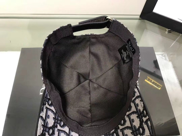 ブランド帽子内部構造